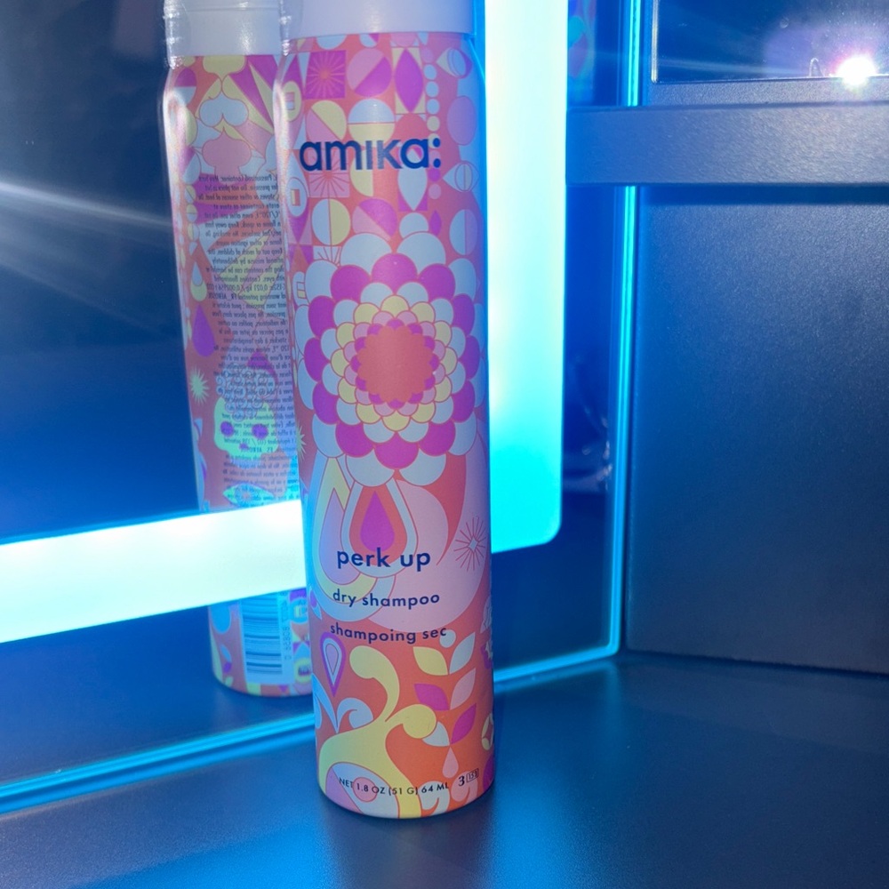 Amika Perk Up Dry Shampoo - Vibrant Pink and Orange